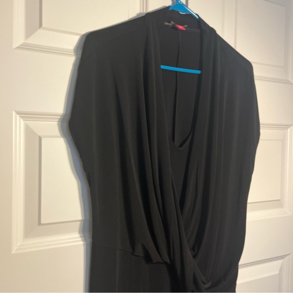 VINCE CAMUTO CAP SLEEVE DRAPE FRONT BLACK DRESS sz M - Picture 4 of 9